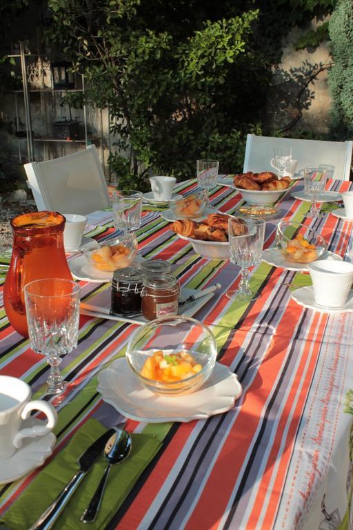 Mas De La Douceur Bed & Breakfast Saint-Andiol Dış mekan fotoğraf