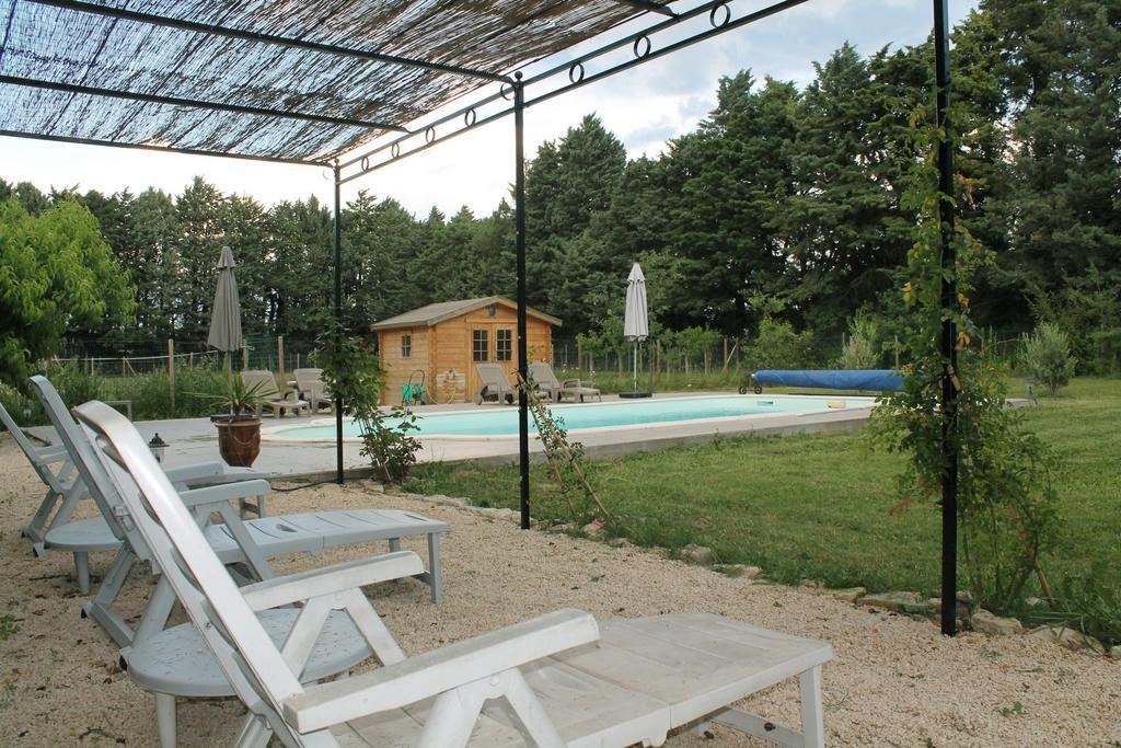 Mas De La Douceur Bed & Breakfast Saint-Andiol Dış mekan fotoğraf