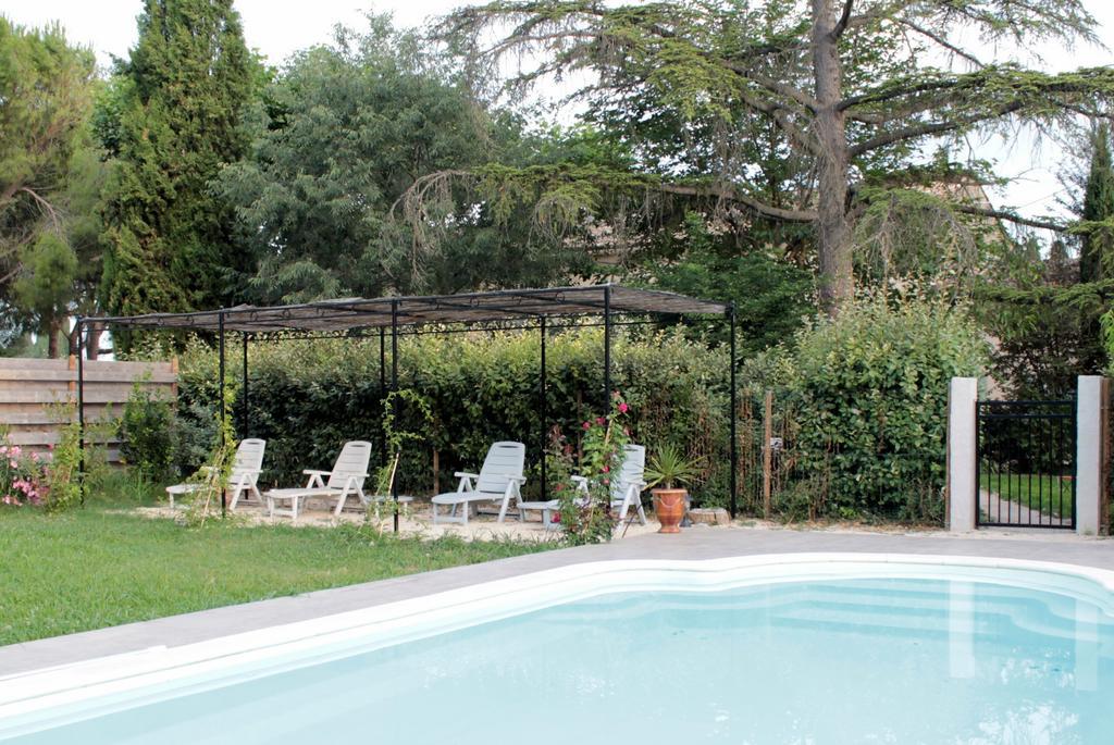 Mas De La Douceur Bed & Breakfast Saint-Andiol Dış mekan fotoğraf
