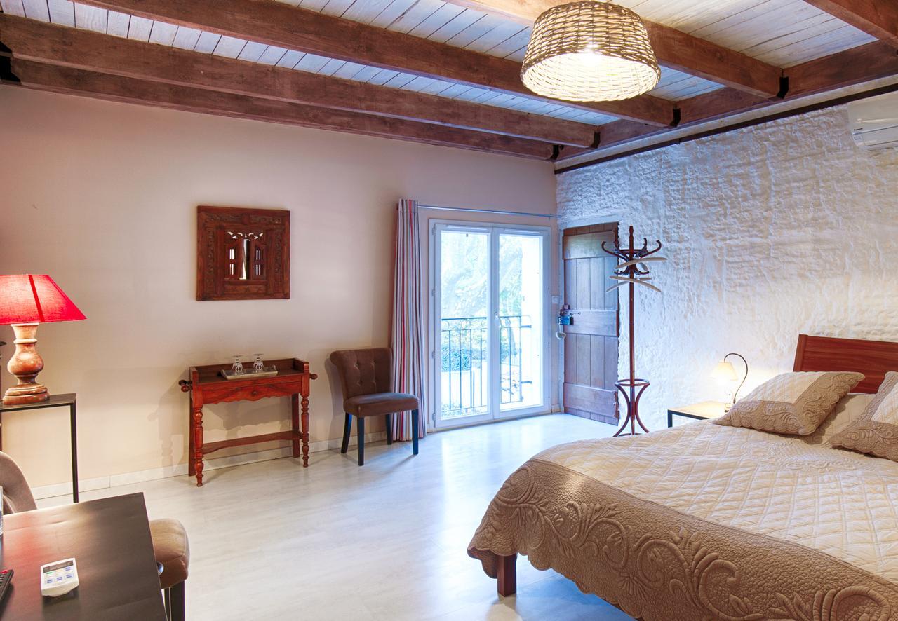 Mas De La Douceur Bed & Breakfast Saint-Andiol Dış mekan fotoğraf